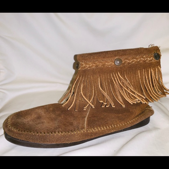 Minnetonka Brown High Top Fringe Bootie :: 8 - Picture 3 of 6